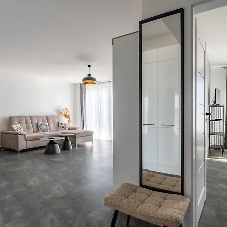 Apartman Horyzont Apartamenty- Solano, Przestronny W Dzielnicy Zachodniej *