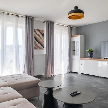 Horyzont Apartamenty- Solano, Przestronny W Dzielnicy Zachodniej Apartman *